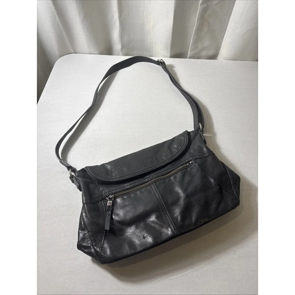 The Sak Black 100% Leather Purse Handbag Bag Magnetic Flap Foldover Soft